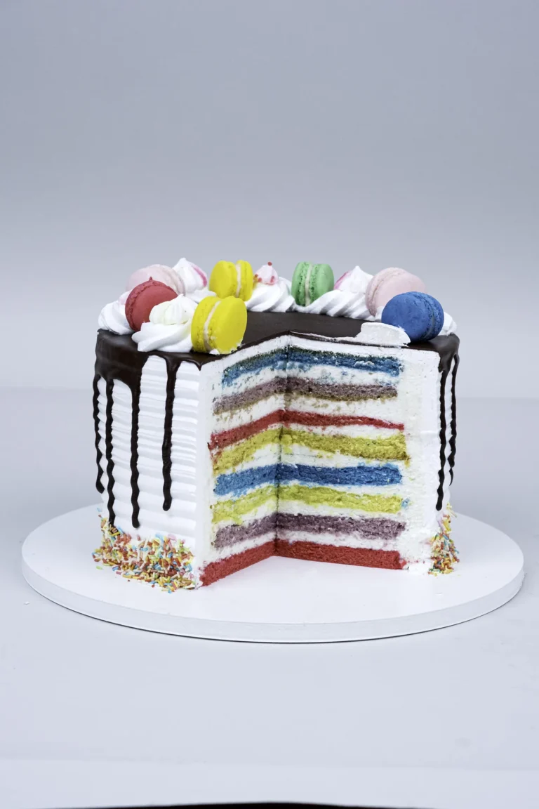 tort tęczowy