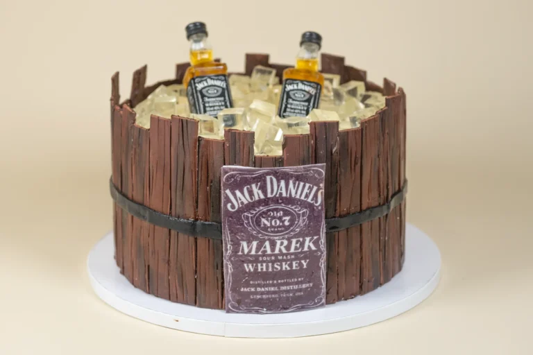 Tort beczka z Jack Daniel’s